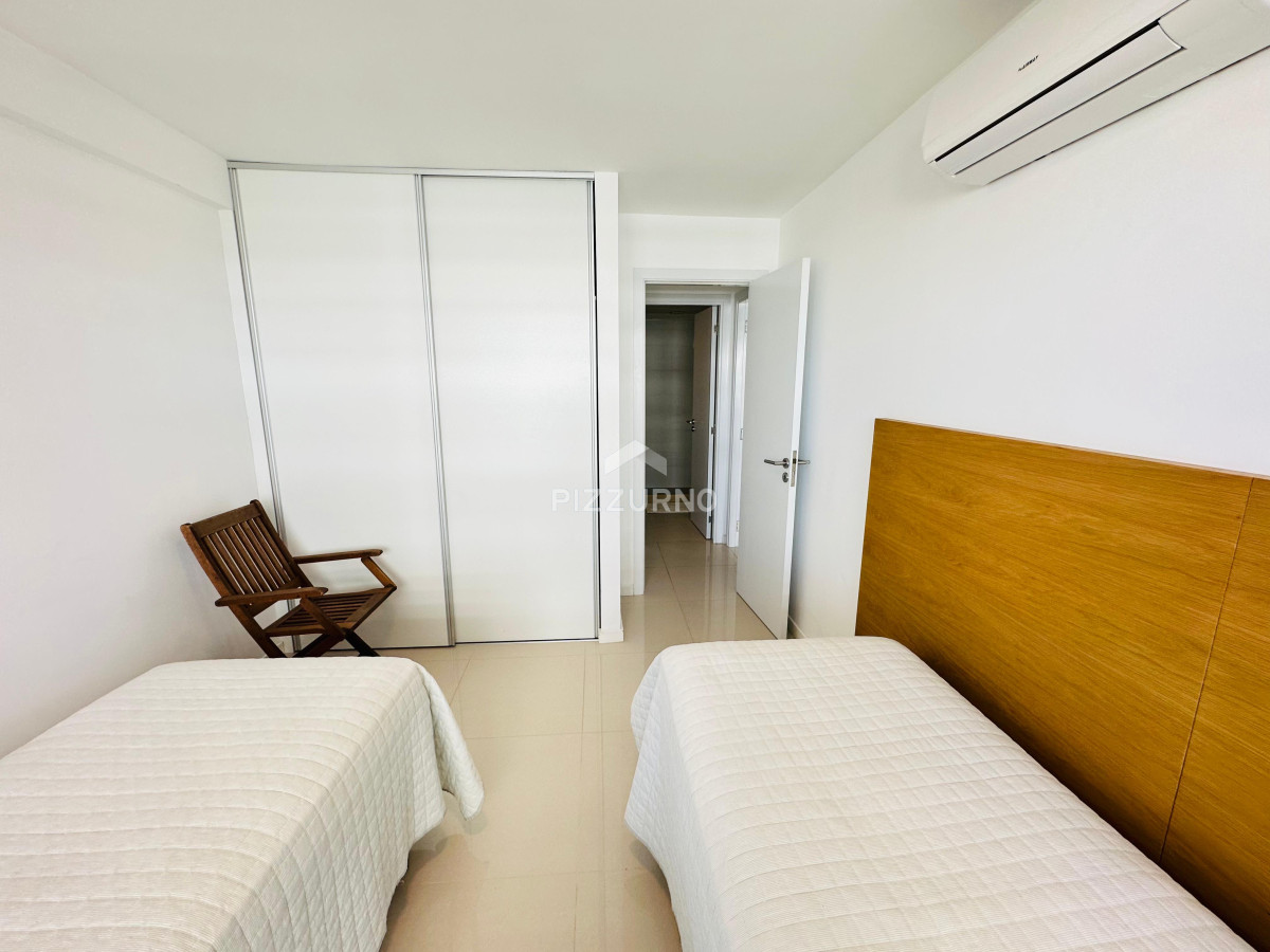 Apartamento Ref.107 - Departamento en alquiler de 2 dormitorios a 1 cuadra de la brava