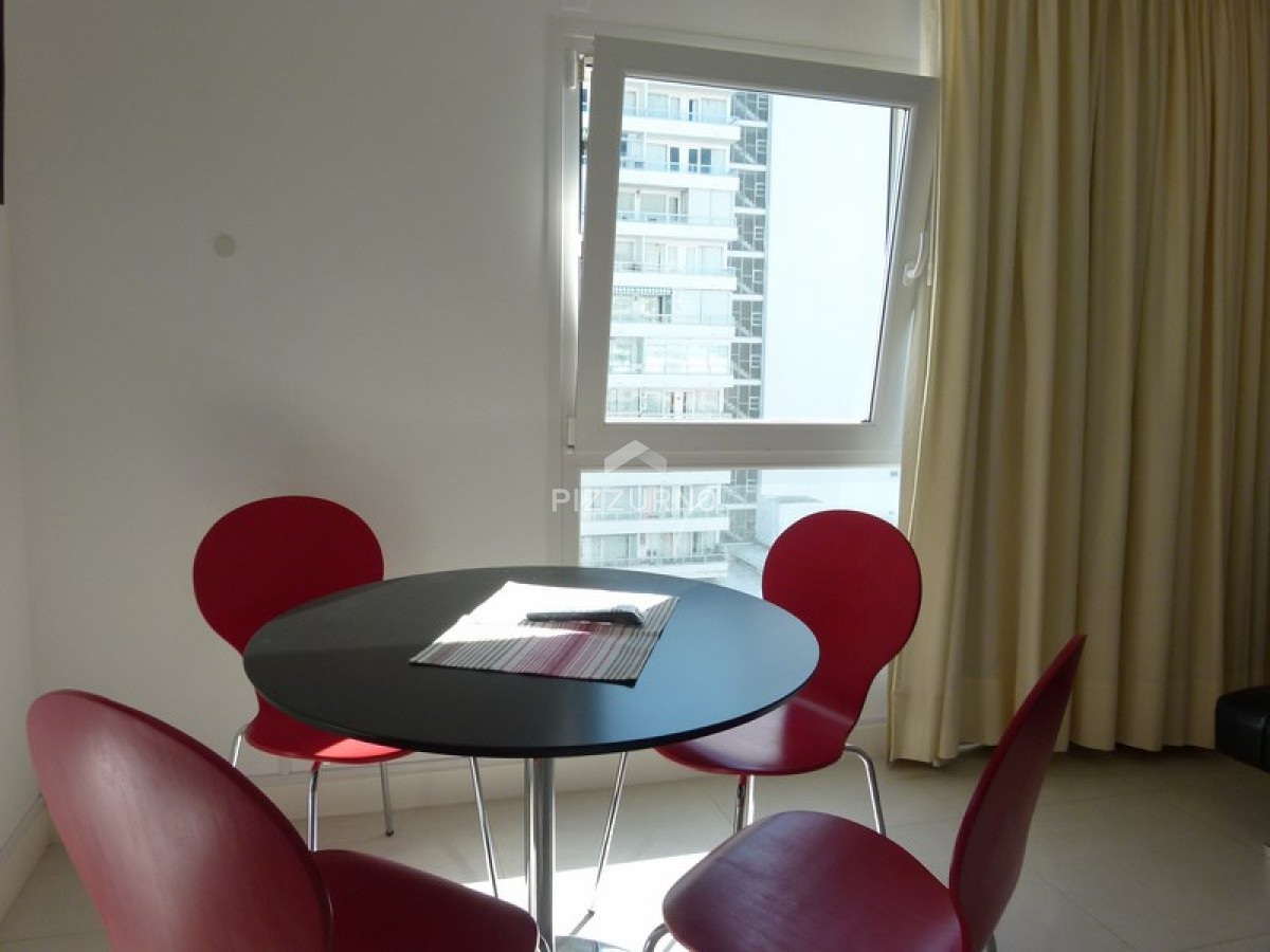 Apartamento Ref.661 - Apartamento en alquiler 1 dormitorio Punta del Este 