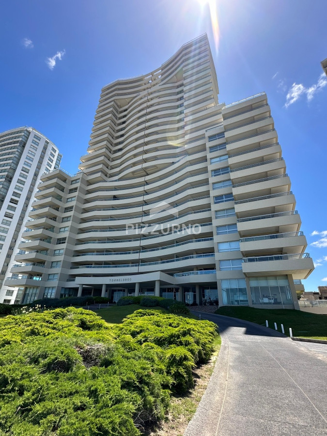 Apartamento Ref.915 - Departamento primera fila brava, tres dormitorios en suite