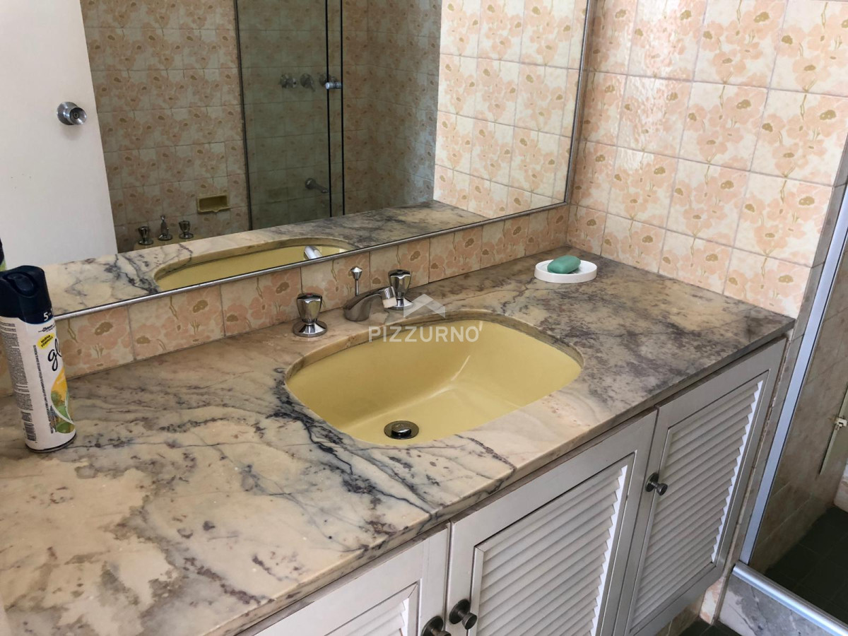Apartamento Ref.209 - Departamento en alquiler de 3 dormitorios en Peninsula