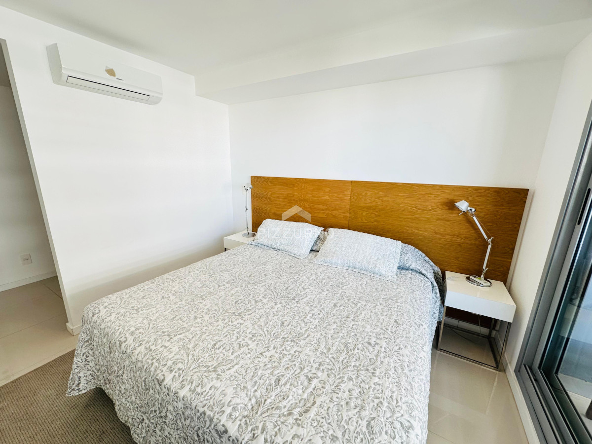Apartamento Ref.107 - Departamento en alquiler de 2 dormitorios a 1 cuadra de la brava