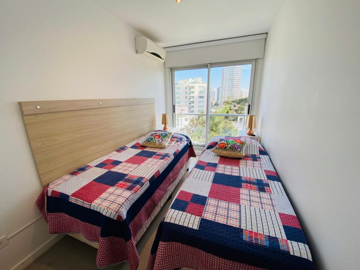 Apartamento Ref.893 - Apartamento de 2 dormitorios en aquiler, Brava 