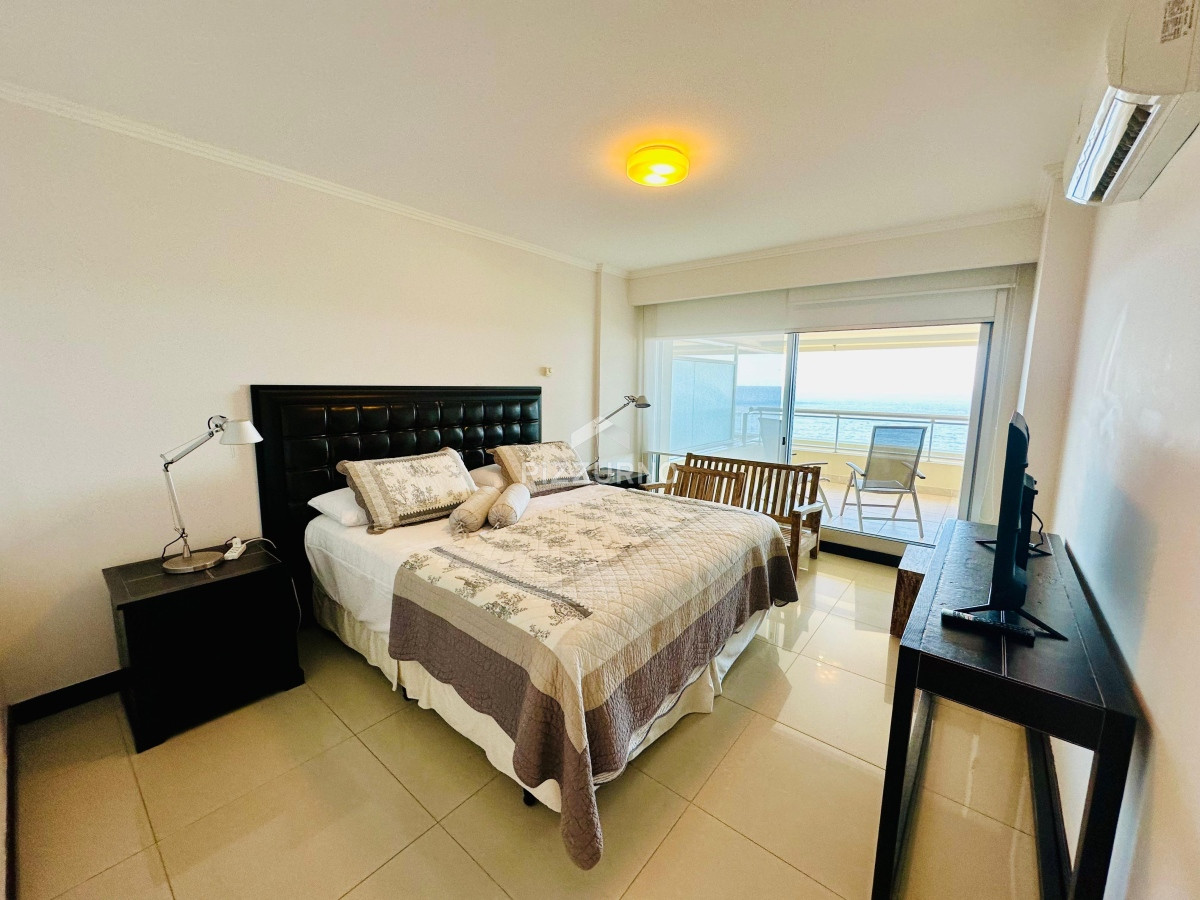 Apartamento Ref.915 - Departamento primera fila brava, tres dormitorios en suite