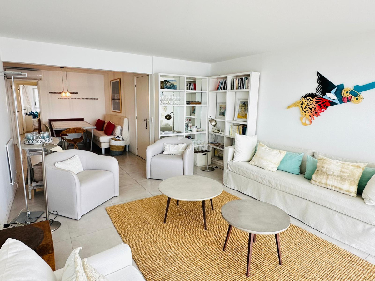 Apartamento Ref.1015 - Apartamento de tres dormitorios en alquiler, primera linea de la Mansa