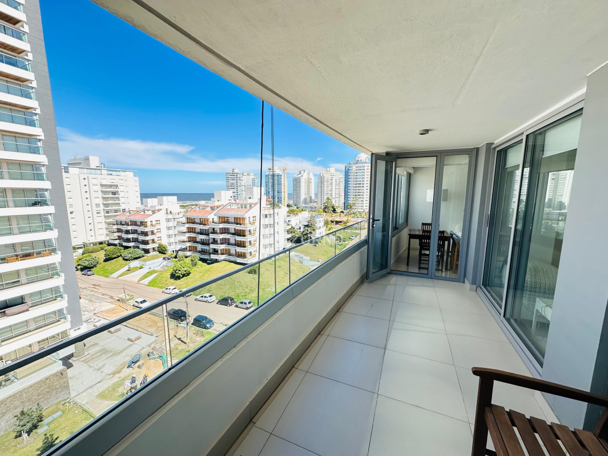Apartamento Ref.107 - Departamento en alquiler de 2 dormitorios a 1 cuadra de la brava