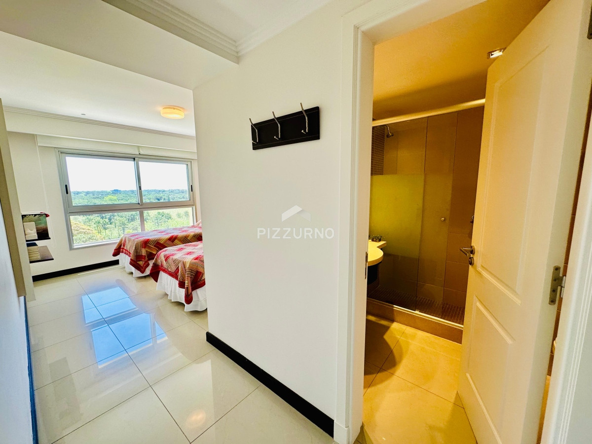 Apartamento Ref.915 - Departamento primera fila brava, tres dormitorios en suite
