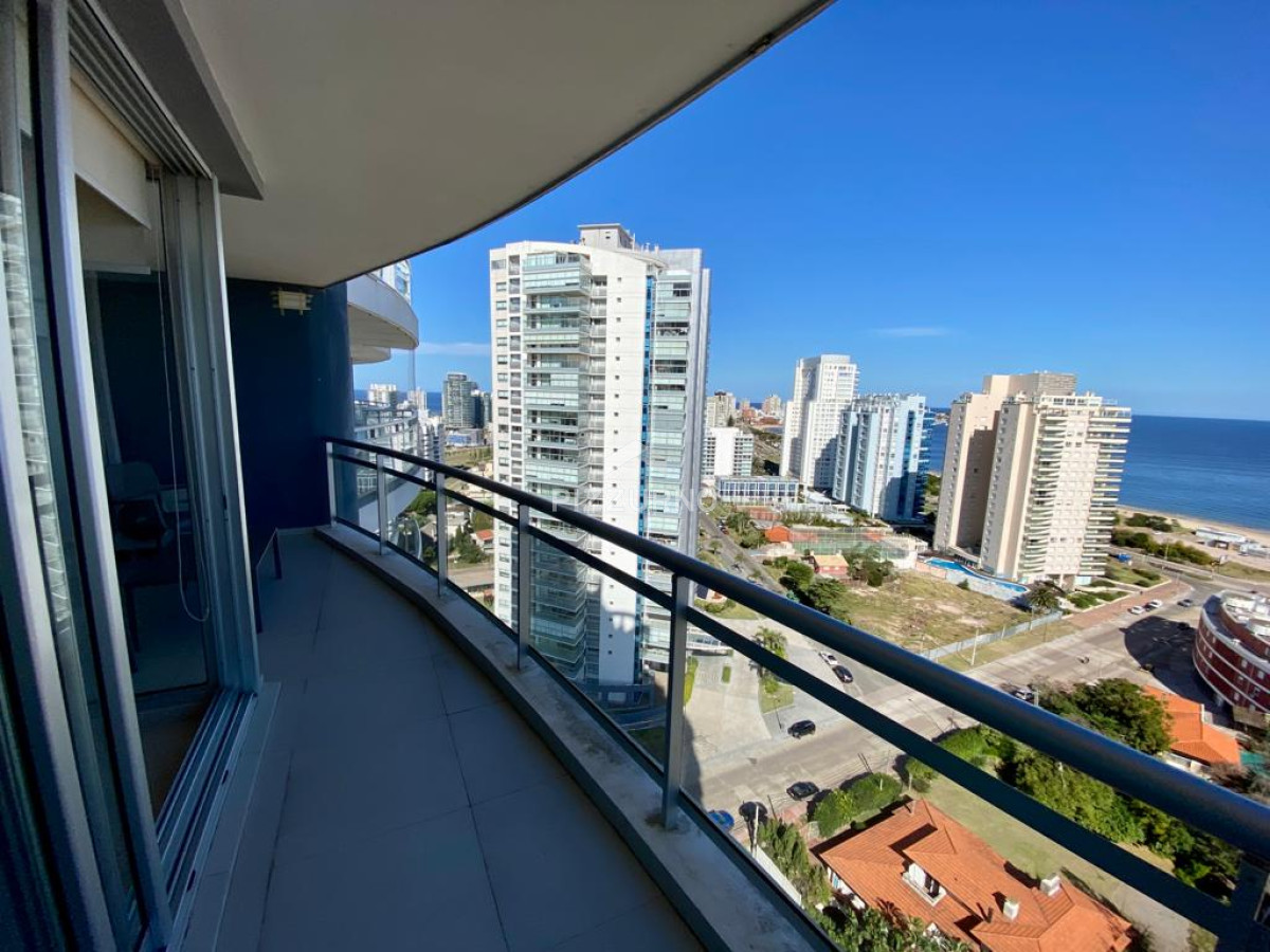 Apartamento Ref.99 - Torre de categoria con la  mejor vista de playa mansa 