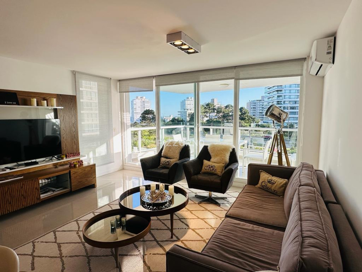 Apartamento Ref.913 - Alquiler 3 dormitorios en edificio One 