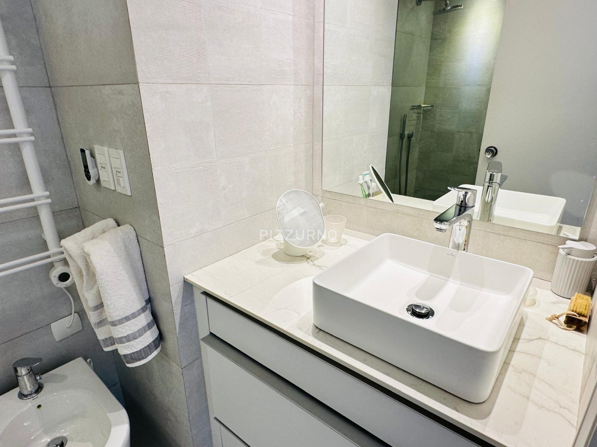 Apartamento Ref.1015 - Apartamento de tres dormitorios en alquiler, primera linea de la Mansa