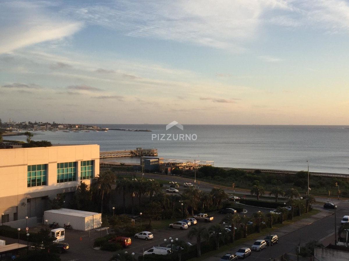 Apartamento Ref.54 - departamento a metros de playa mansa con todos los servicios 