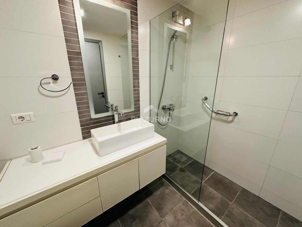 Apartamento Ref.129 - Departamento en alquiler con parrillero propio, punta del este 