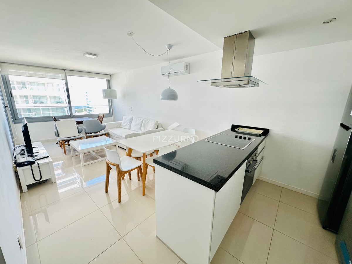 Apartamento Ref.107 - Departamento en alquiler de 2 dormitorios a 1 cuadra de la brava