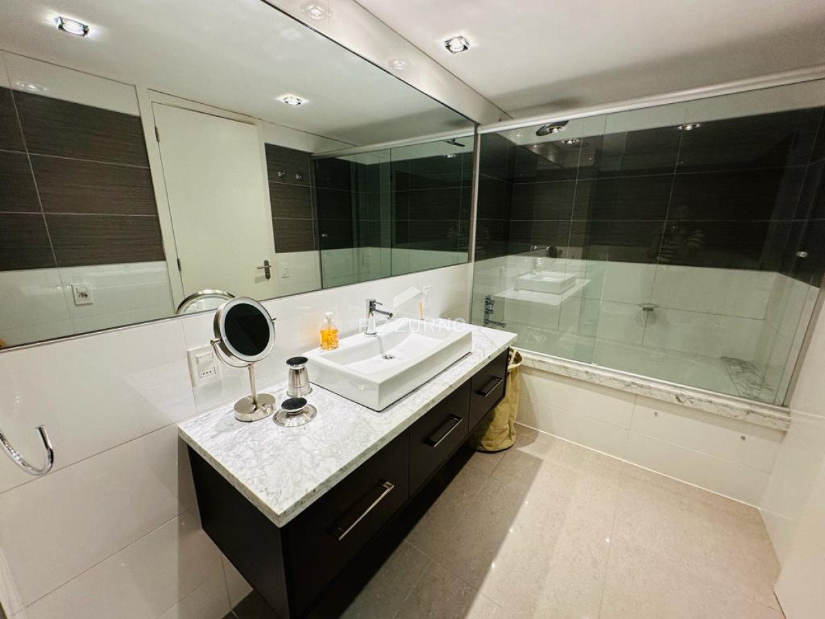 Apartamento Ref.913 - Alquiler 3 dormitorios en edificio One 