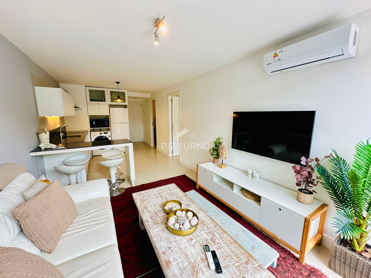 Apartamento Ref.1016 - Apartamento en alquiler con parrillero propio