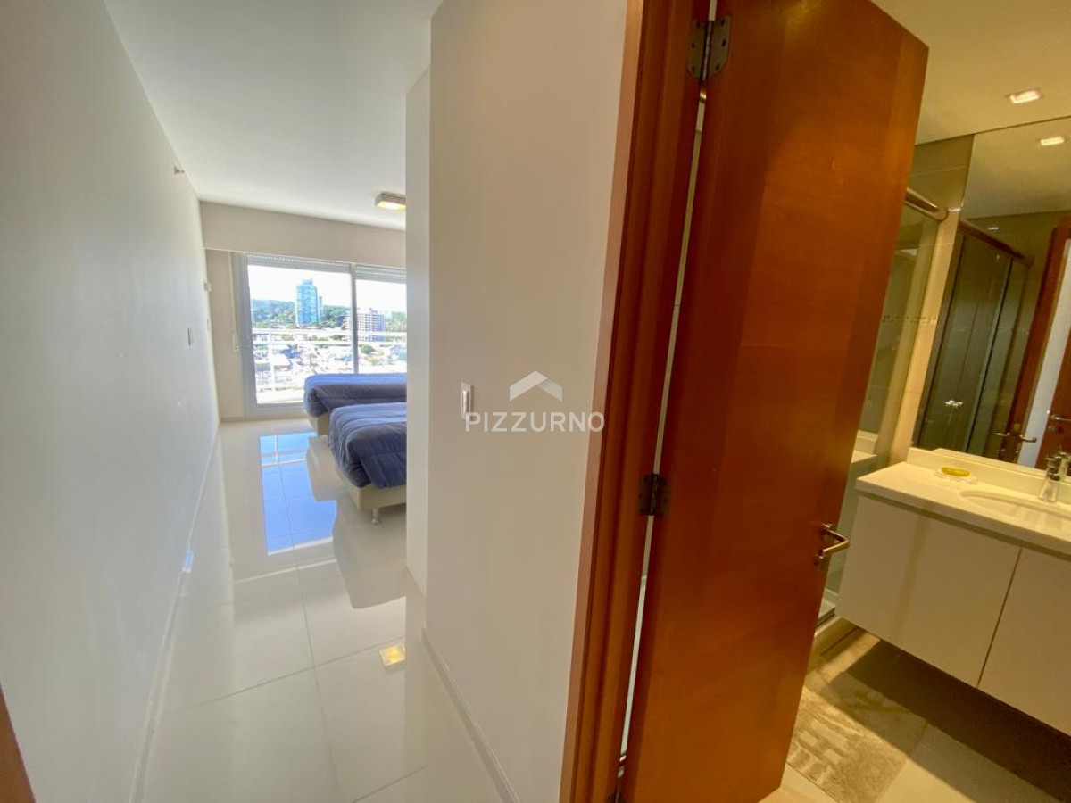 Apartamento Ref.99 - Torre de categoria con la  mejor vista de playa mansa 