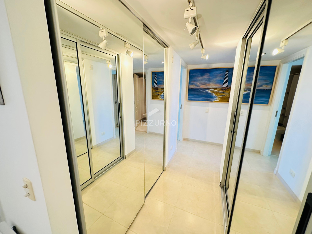 Apartamento Ref.103 - Departamento en playa mansa con parrillero propio