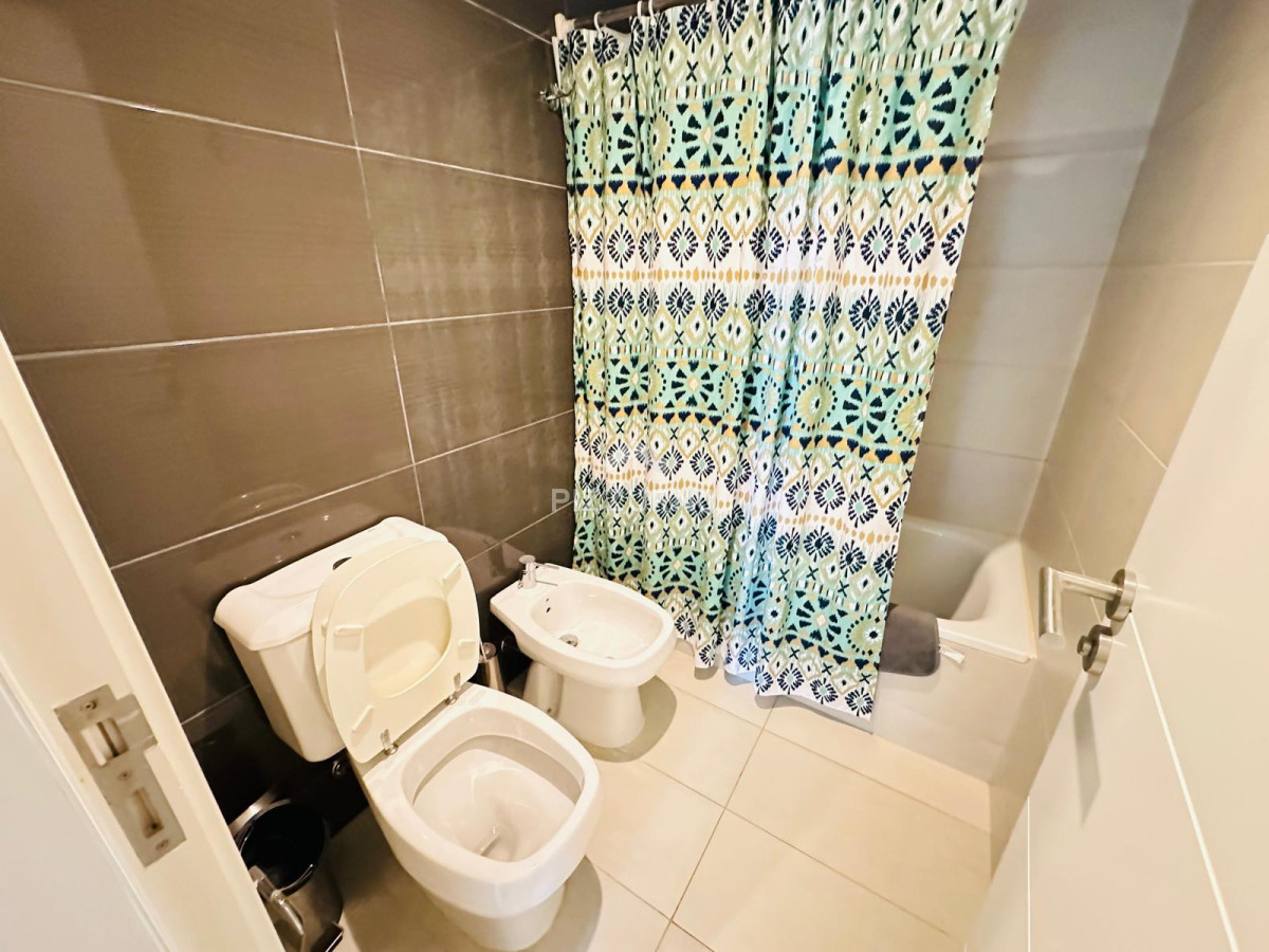 Apartamento Ref.132 - Departamento en alquiler en edificio con servicios.