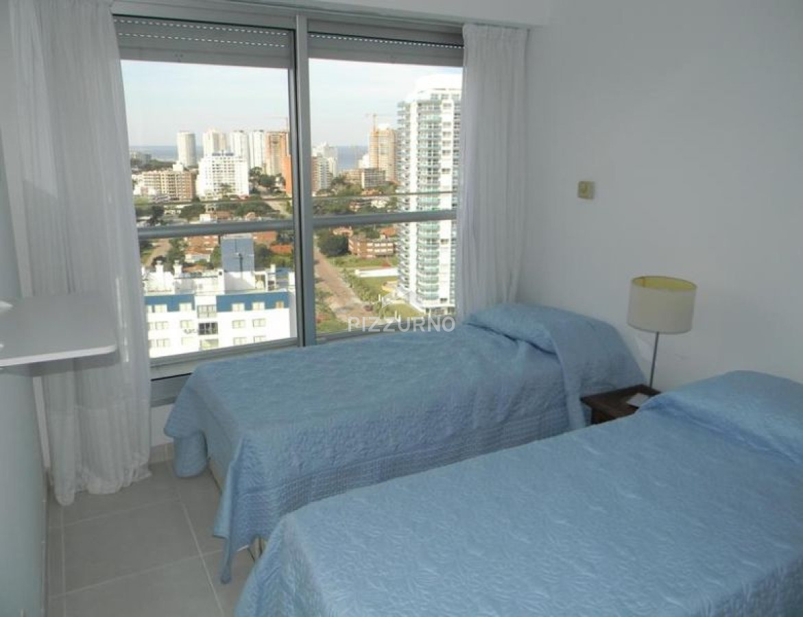 Apartamento Ref.18 - torre de categoria en la zona mas buscada de punta del este 