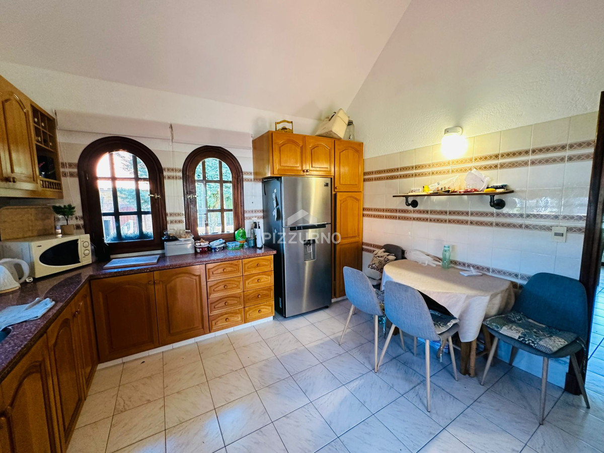 Casa Ref.934 - Hermosa casa en alquiler de 4 dormitorios en San Rafael