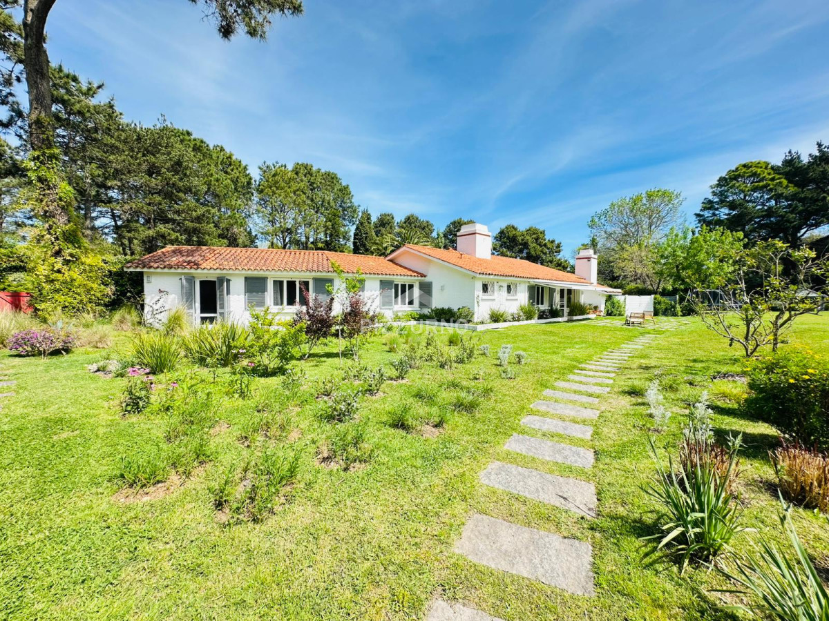 Casa Ref.1154 - Casa en Alquiler de temporada, Golf, Punta del Este