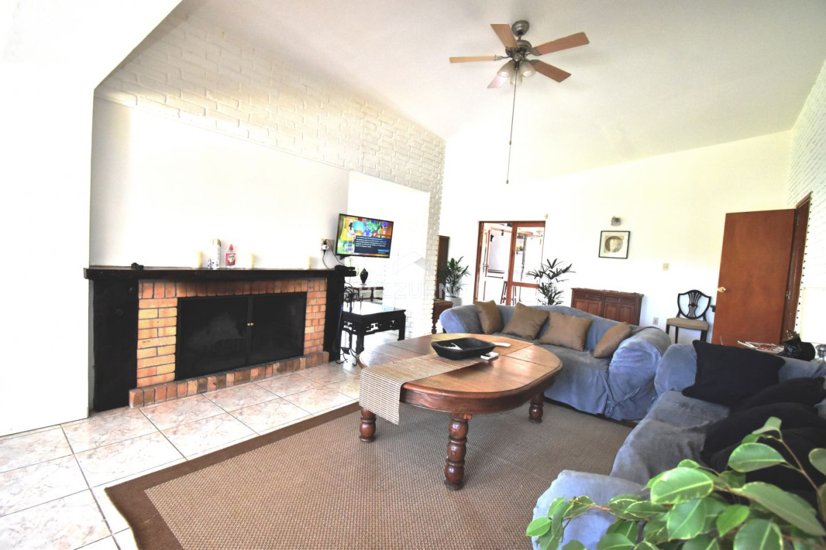 Casa Ref.672 - Alquiler de Casa 5 DORMITORIOS, Punta del Este