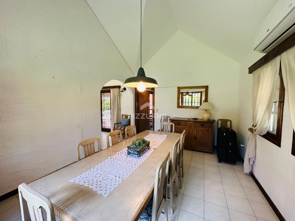 Casa Ref.934 - Hermosa casa en alquiler de 4 dormitorios en San Rafael