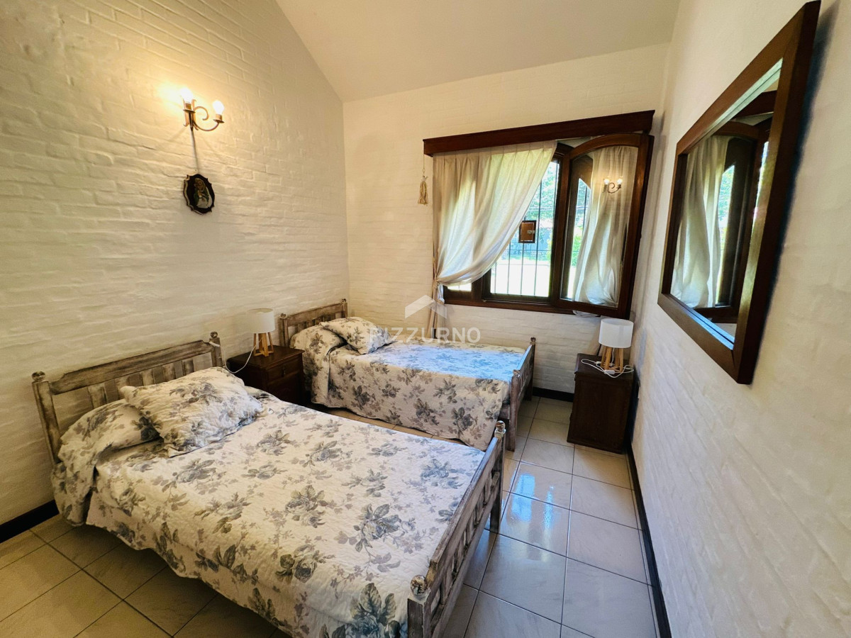 Casa Ref.934 - Hermosa casa en alquiler de 4 dormitorios en San Rafael