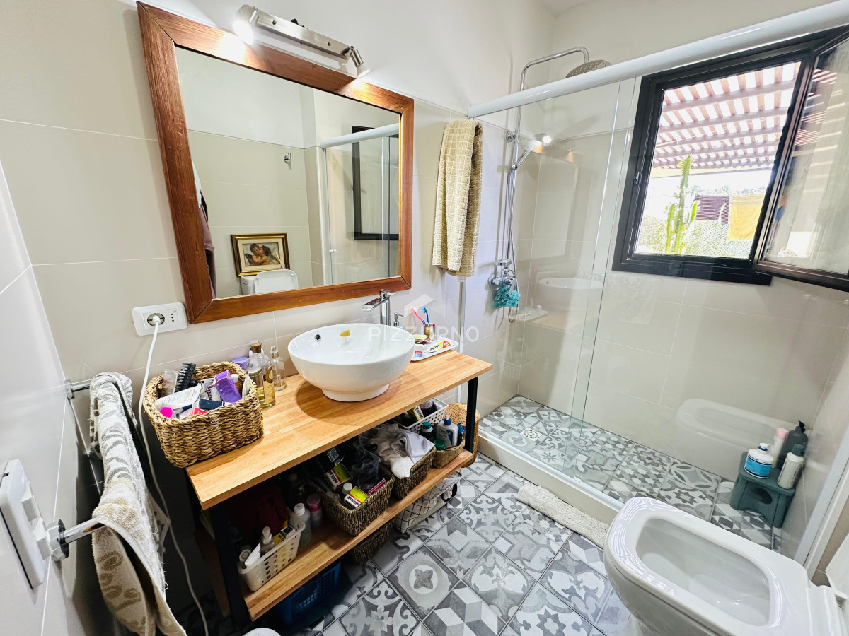 Casa Ref.1091 - Casa en venta en Burnett