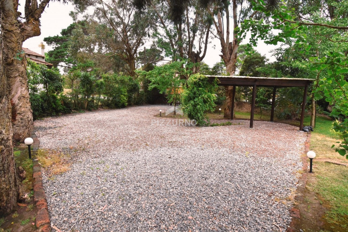 Casa Ref.672 - Alquiler de Casa 5 DORMITORIOS, Punta del Este