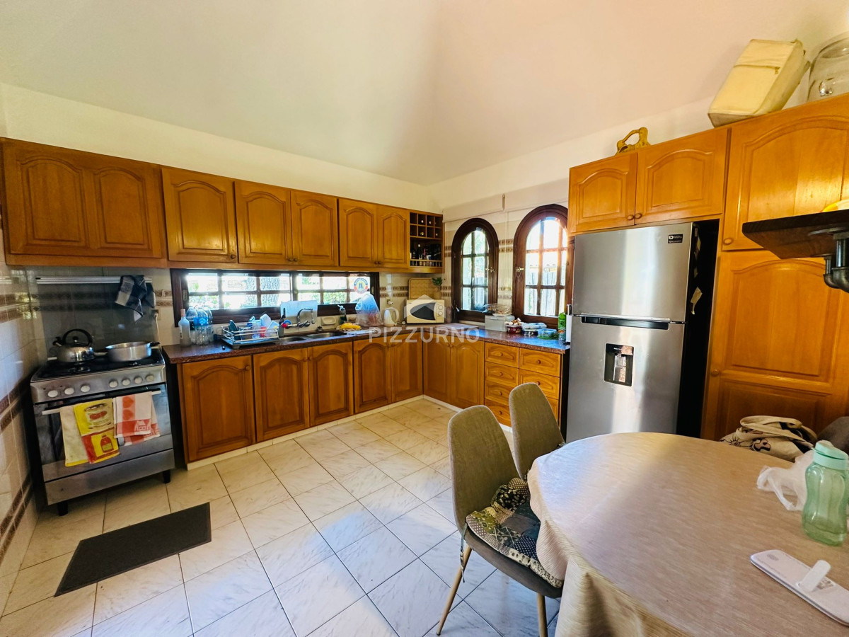 Casa Ref.934 - Hermosa casa en alquiler de 4 dormitorios en San Rafael