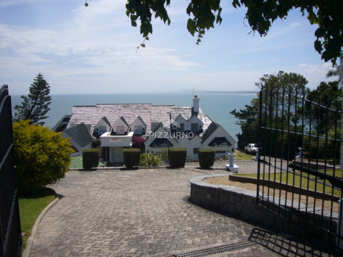 Casa Ref.16 - Exclusiva casa con la mejor vista de punta ballena 