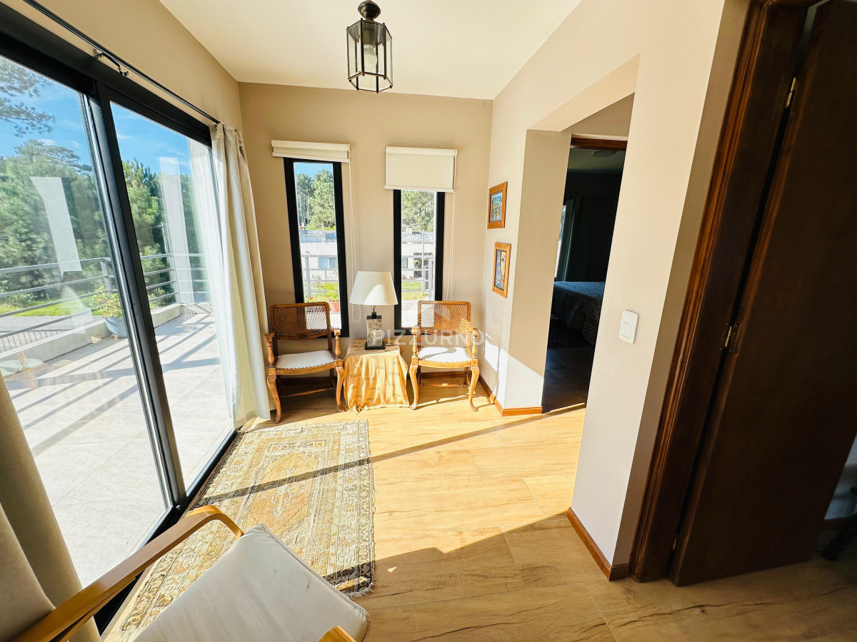 Casa Ref.1091 - Casa en venta en Burnett
