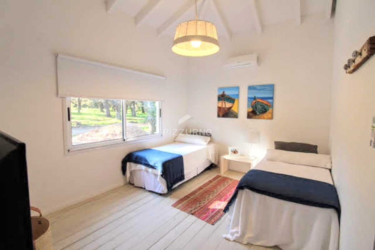 Casa Ref.170 - ALQUILER TEMPORARIO de Casa 4 DORMITORIOS en SAN VICENTE, JOSE IGNACIO.