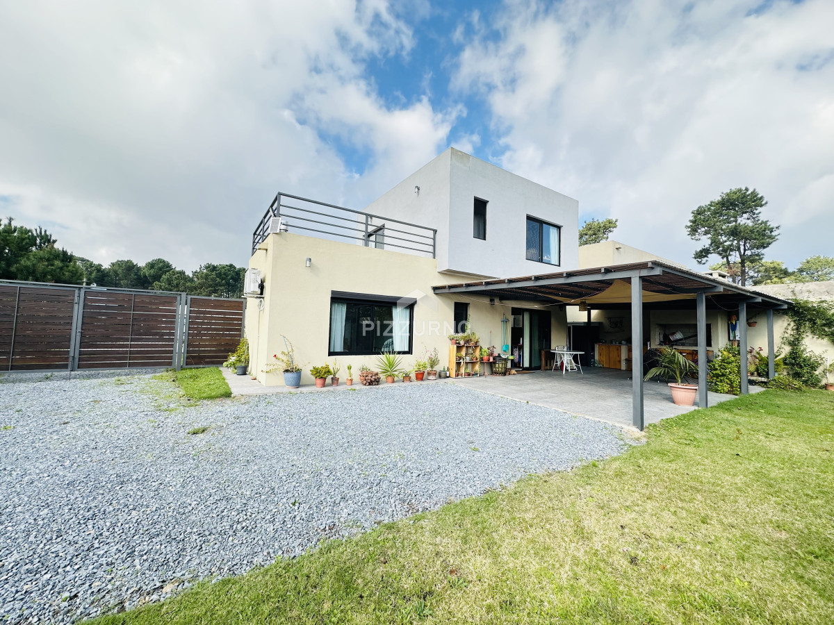 Casa Ref.1091 - Casa en venta en Burnett