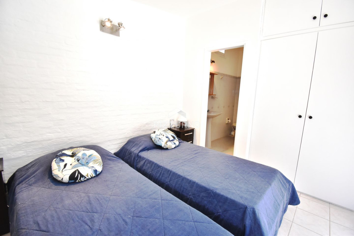 Casa Ref.672 - Alquiler de Casa 5 DORMITORIOS, Punta del Este