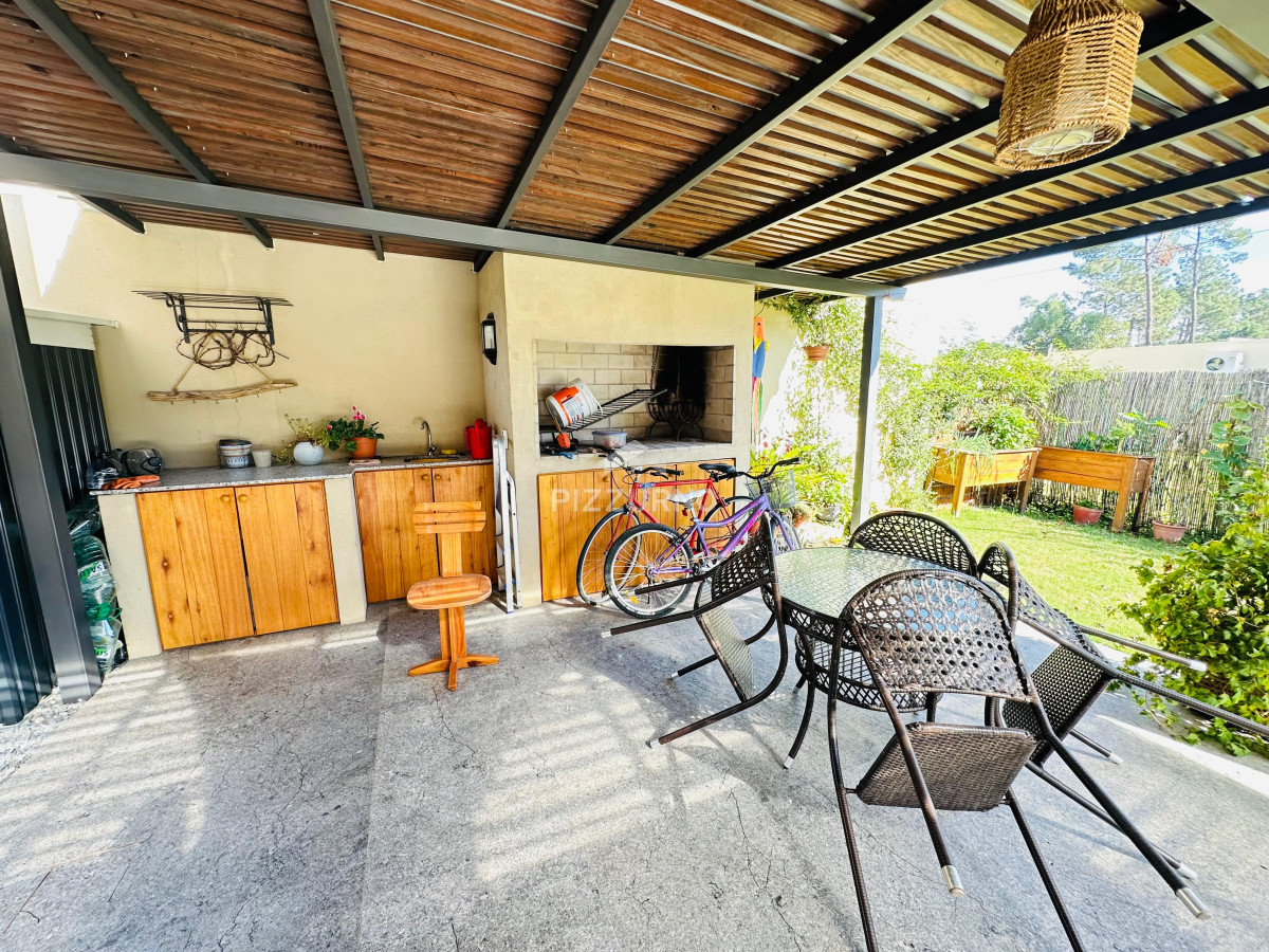 Casa Ref.1091 - Casa en venta en Burnett