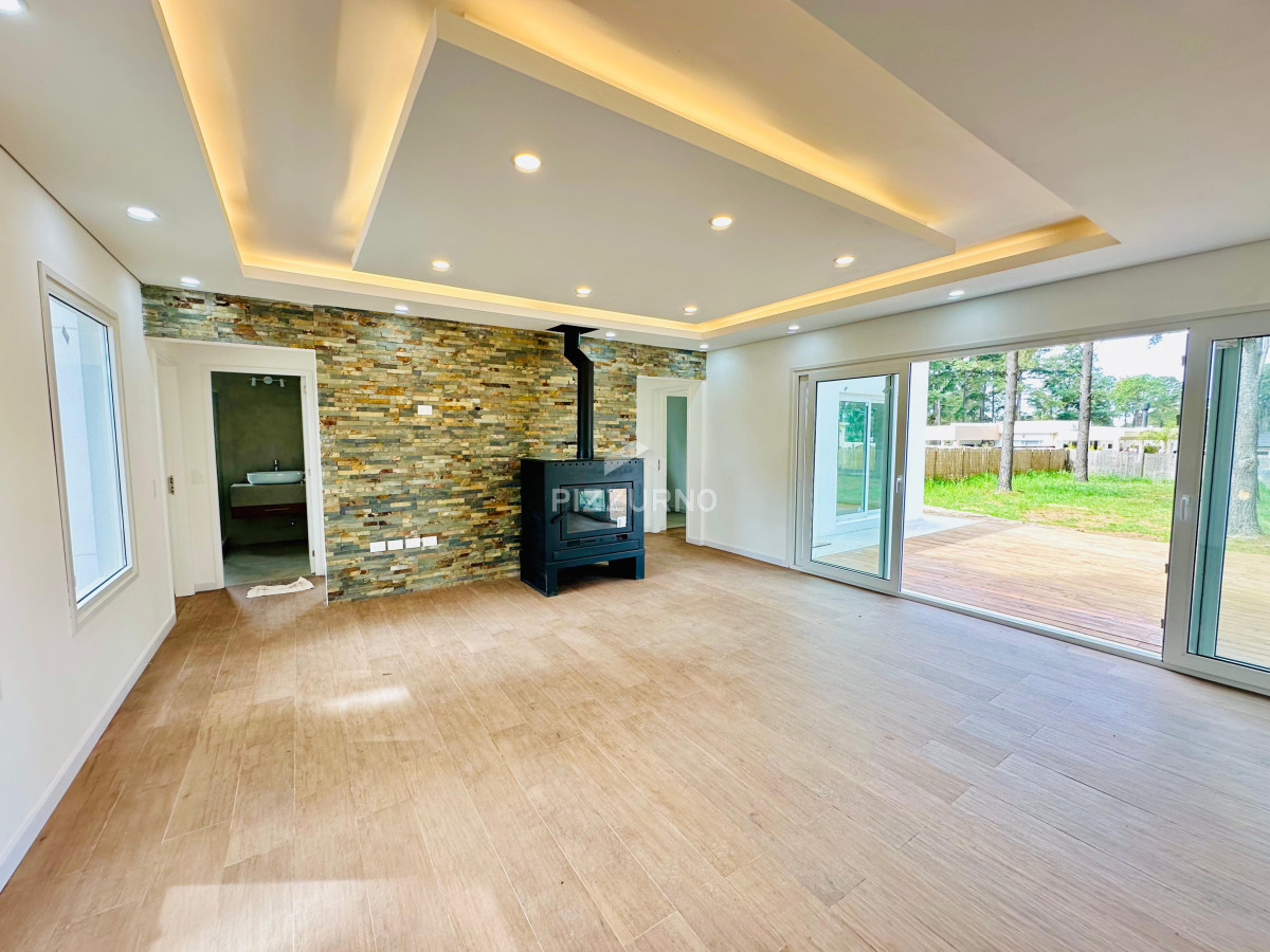 Casa Ref.1147 - Casa en venta a estrenar, Lussich, Punta Ballena 