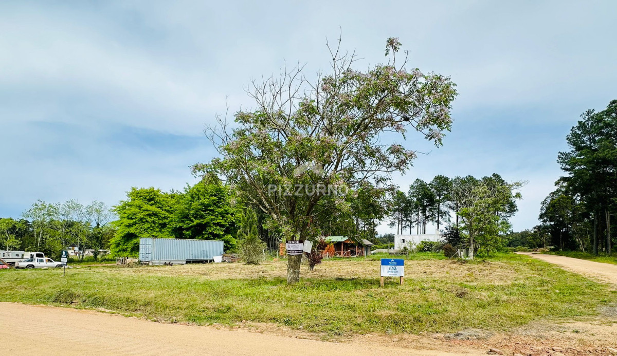 Terreno Ref.1010 - Terreno en venta Chacras del Pinar 1000m2