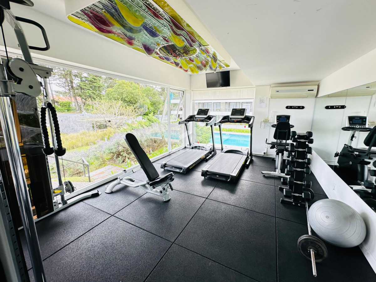 Apartamento Ref.1016 - Apartamento en alquiler con parrillero propio