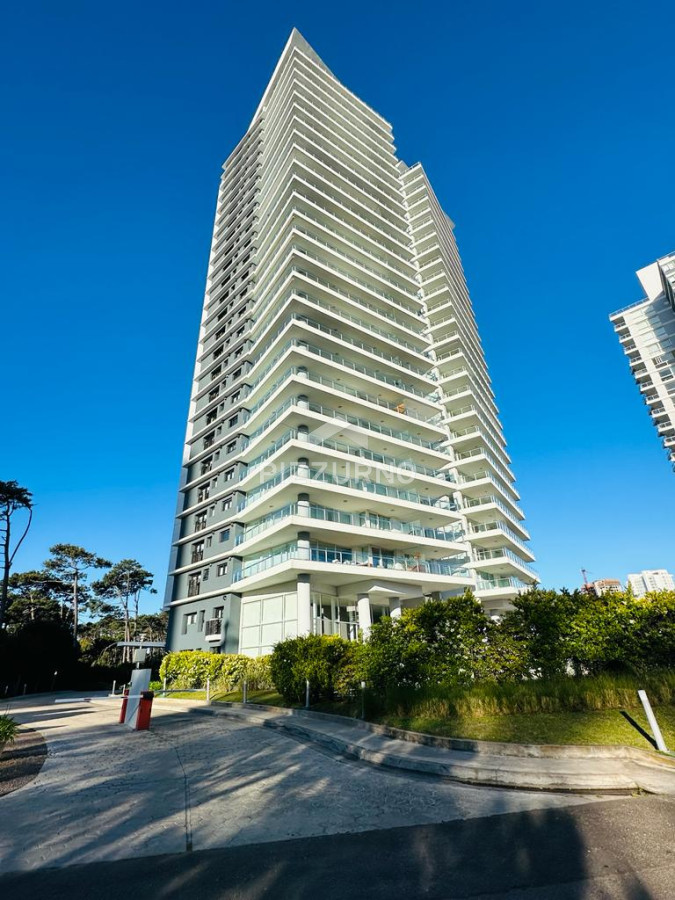 Apartamento Ref.913 - Alquiler 3 dormitorios en edificio One 