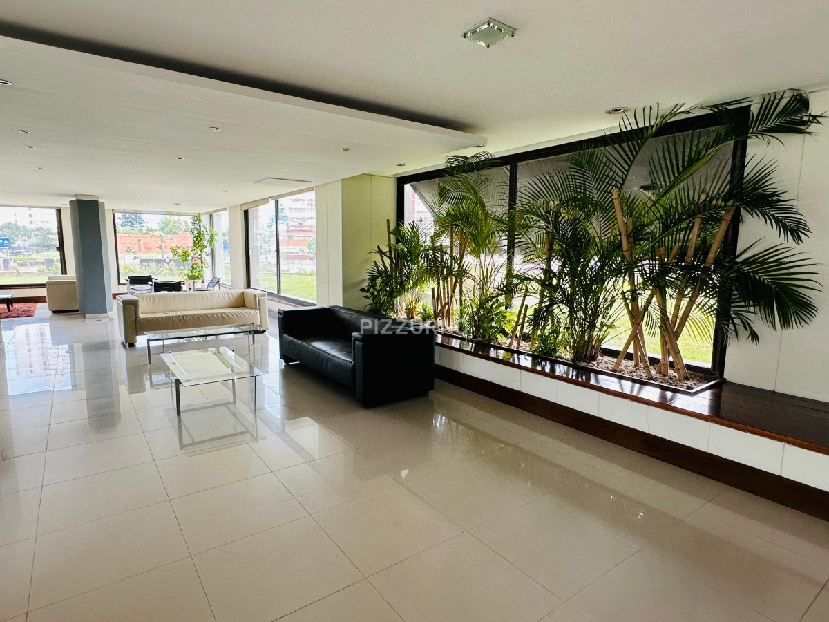 Apartamento Ref.914 - Apartamento de 3 dormitorios en alquiler, playa Brava