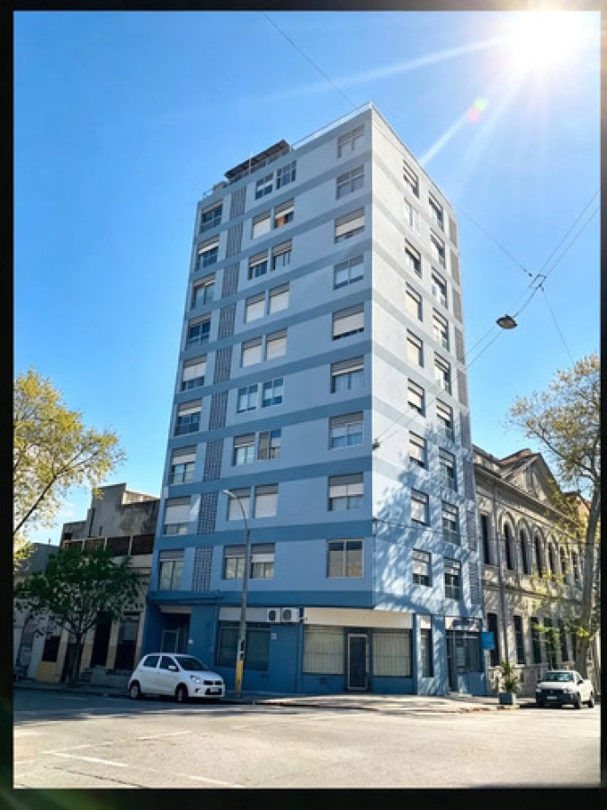 Apartamento En Venta En Barrio Sur | Excelente Ubicación