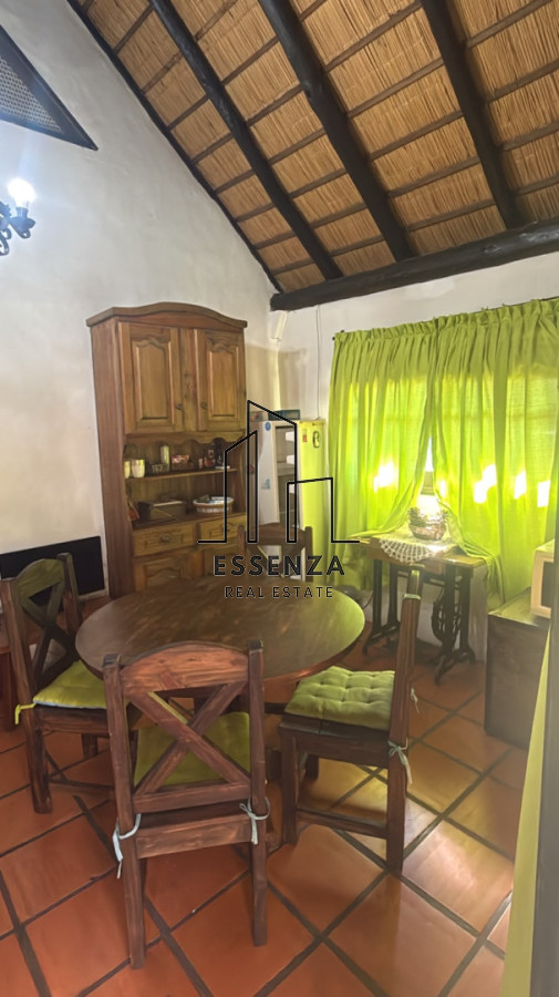 Casa ID.6 - Casa de 3 dormitorios + apartamento al fondo sobre la laguna  Punta del Este 