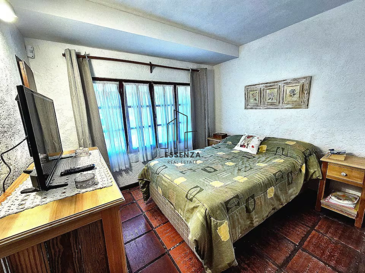 Casa ID.2 - Casa 3 dormitorios con piscina y barbacoa cercana al mar en Pinares 