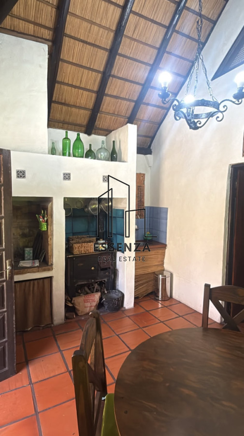 Casa ID.6 - Casa de 3 dormitorios + apartamento al fondo sobre la laguna  Punta del Este 
