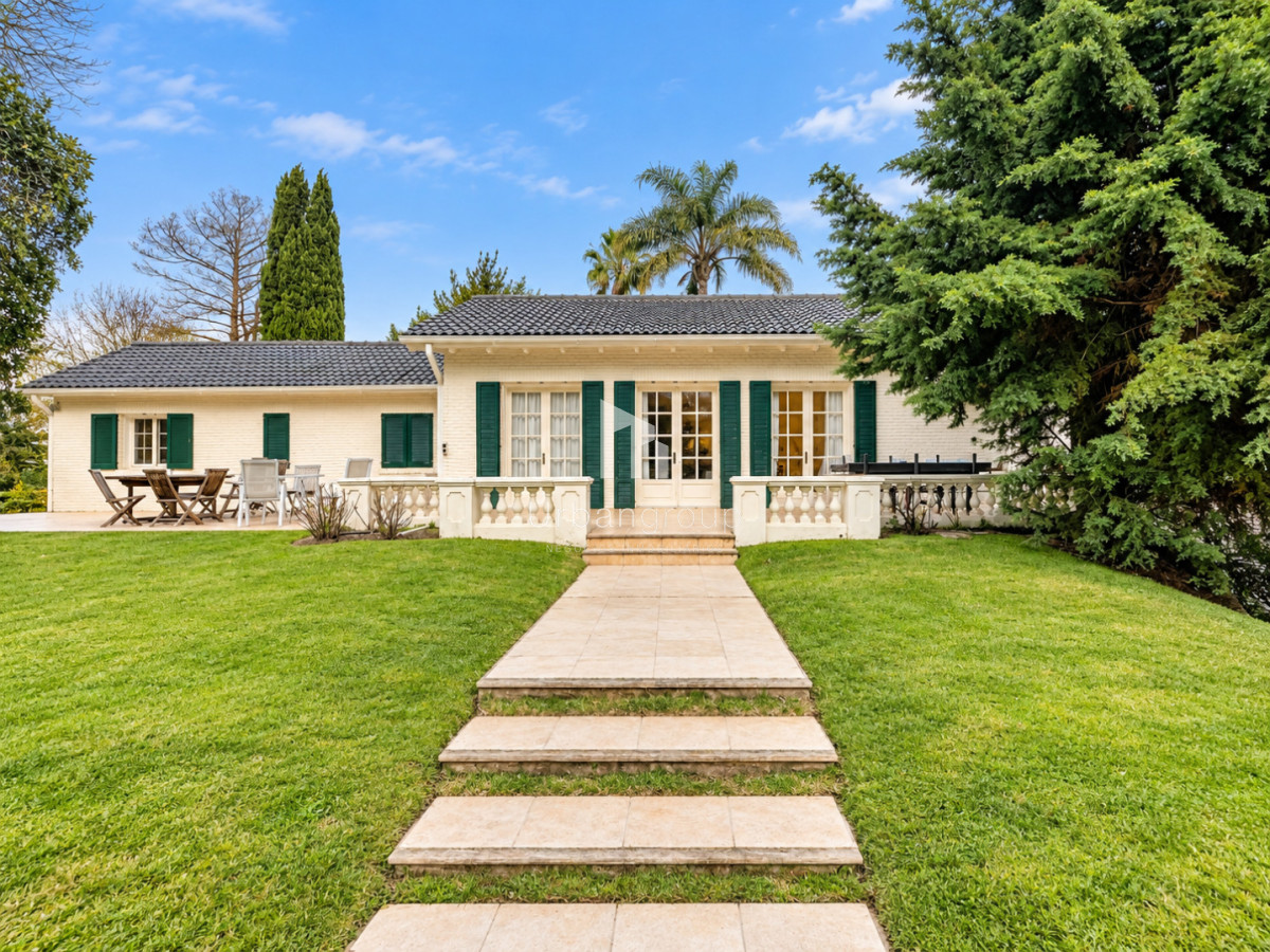 Hermosa casa jardín en Barrio Golf - Punta del Este. 2