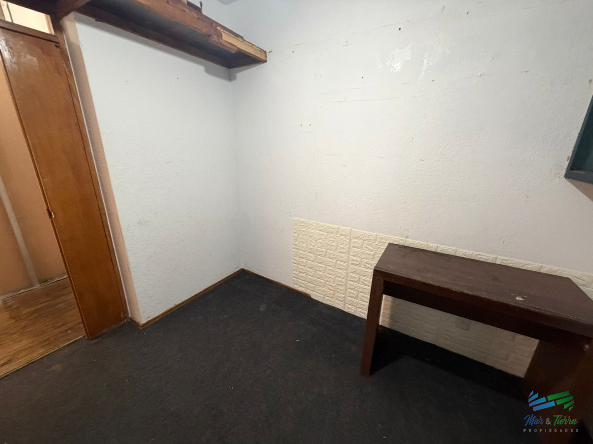 Local Comercial ID.5893 - EN VENTA LOCAL MUY BIEN UBICADO CON RENTA EN PENINSULA CALLE 29