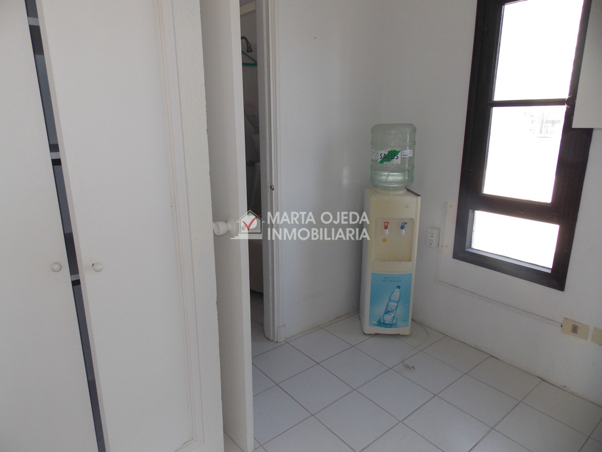 Local Comercial ID.41067 - IMPORTANTE LOCAL EN PENINSULA