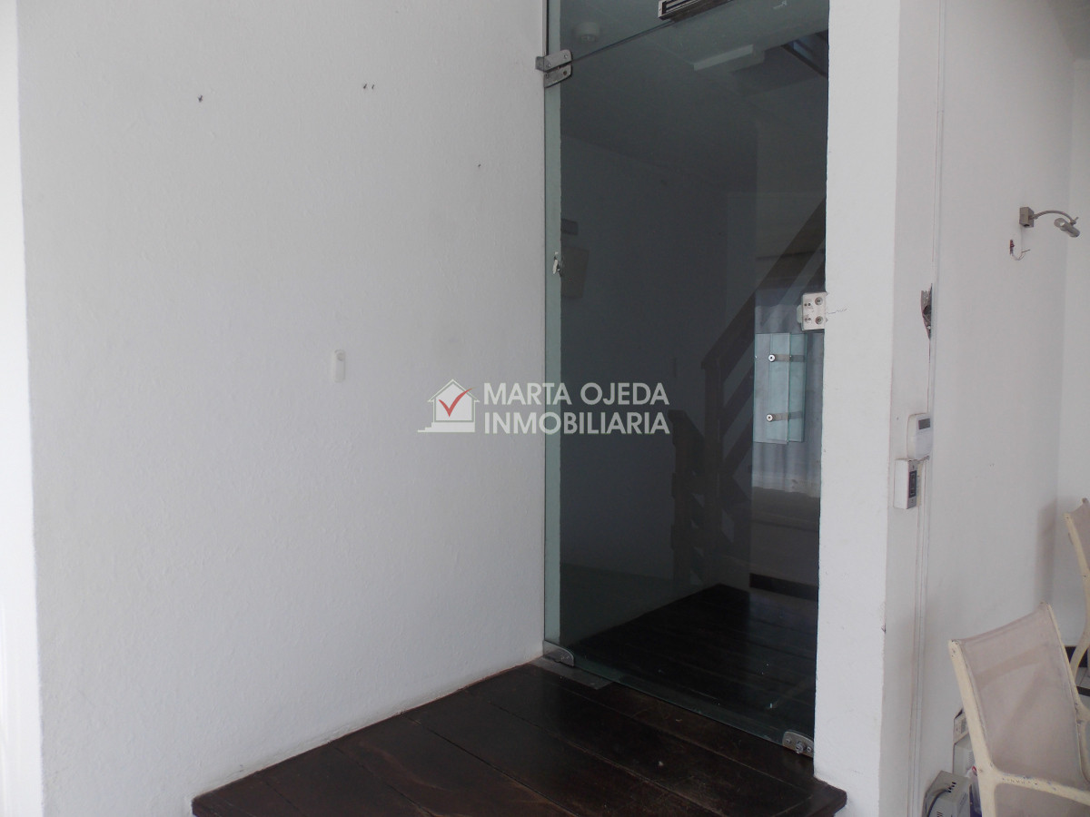 Local Comercial ID.41067 - IMPORTANTE LOCAL EN PENINSULA