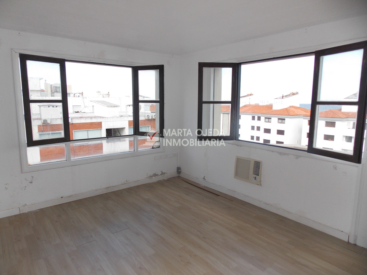 Local Comercial ID.41066 - LOCAL IDEAL PARA CONSULTORIO U OFICINA